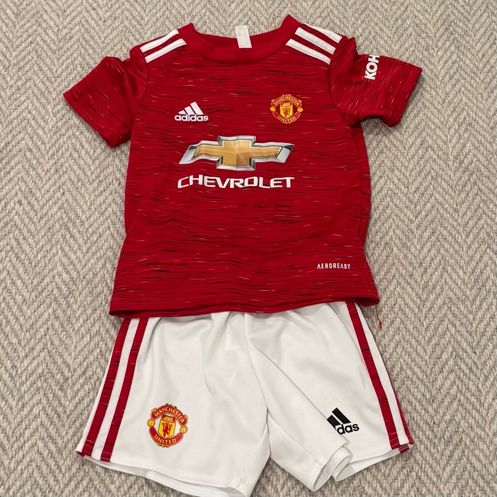 Adidas Manchester United 4t jerset set